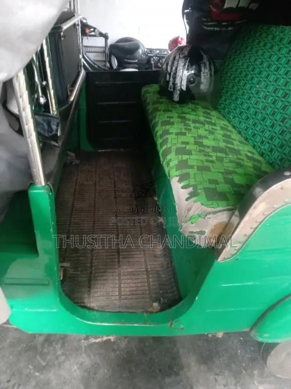 Bajaj 4 Stroke 2008 Three Wheel (Used)