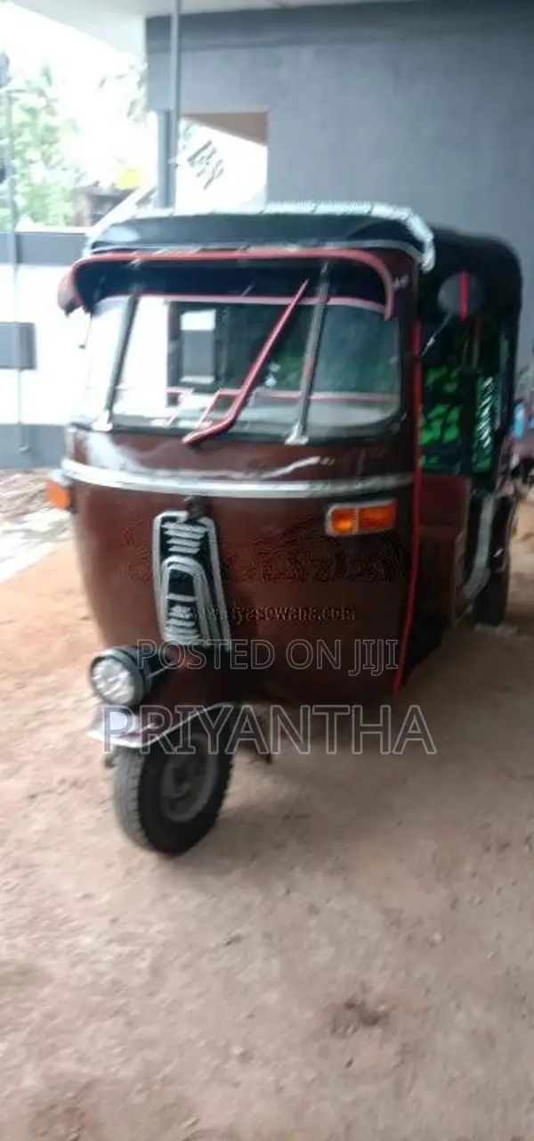 Bajaj 2 stroke 1998 Three Wheel (Used)