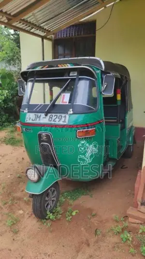 Bajaj RE 2 Stroke 2004 Three Wheel (Used)