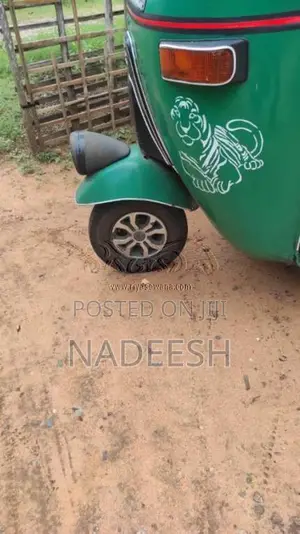 Bajaj RE 2 Stroke 2004 Three Wheel (Used)