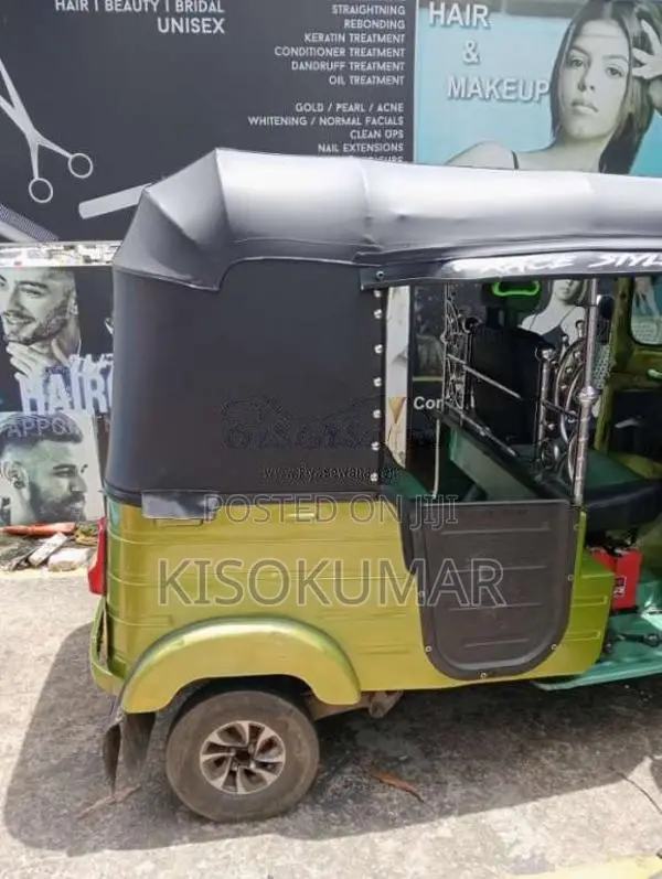 Bajaj 4 Stroke 2012 Three Wheel (Used)