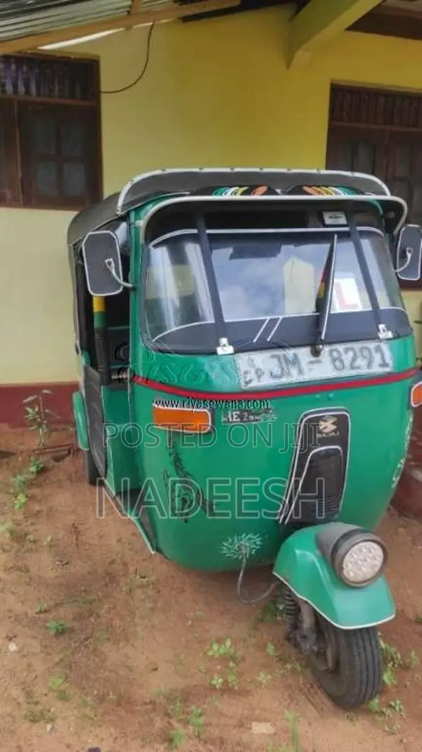 Bajaj RE 2 Stroke 2004 Three Wheel (Used)