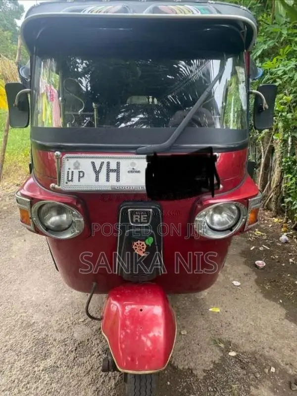 Bajaj RE 205 2011 Three Wheel (Used)