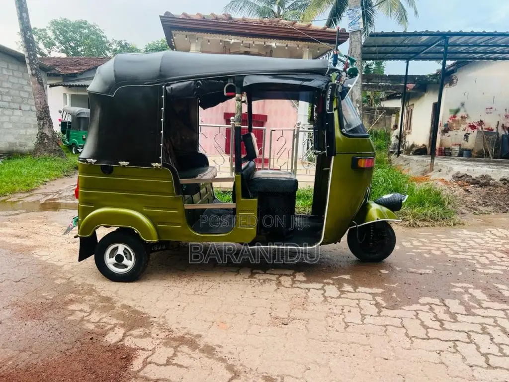 Bajaj 2 stroke 2005 Three Wheel (Used)