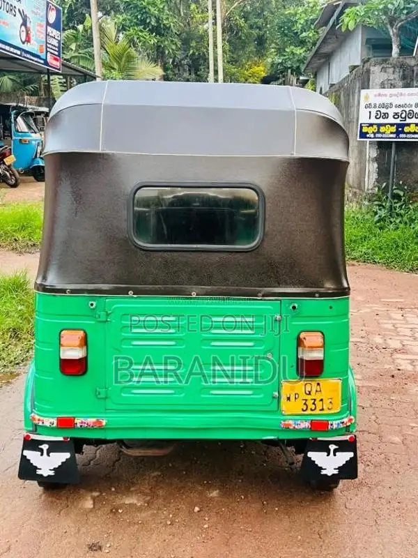 Bajaj 2 stroke 2005 Three Wheel (Used)