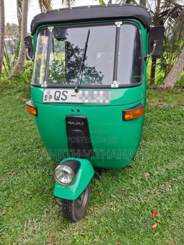 Bajaj 4 Stroke 2009 Three Wheel (Used)