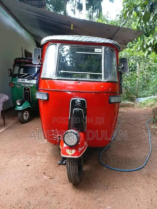 Bajaj RE 2 Stroke 2004 Three Wheel (Used)