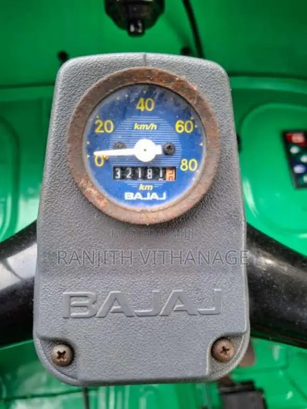 Bajaj 4 Stroke 2009 Three Wheel (Used)