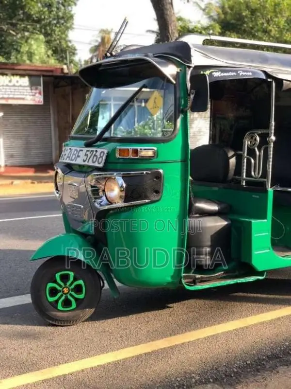 Bajaj RE 205 2015 Three Wheel (Used)