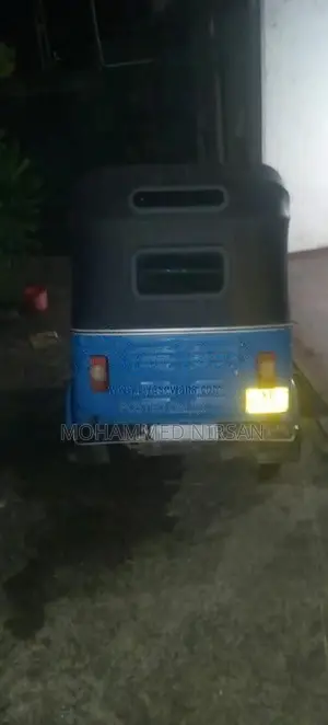 Bajaj RE 2010 Three Wheel (Used)