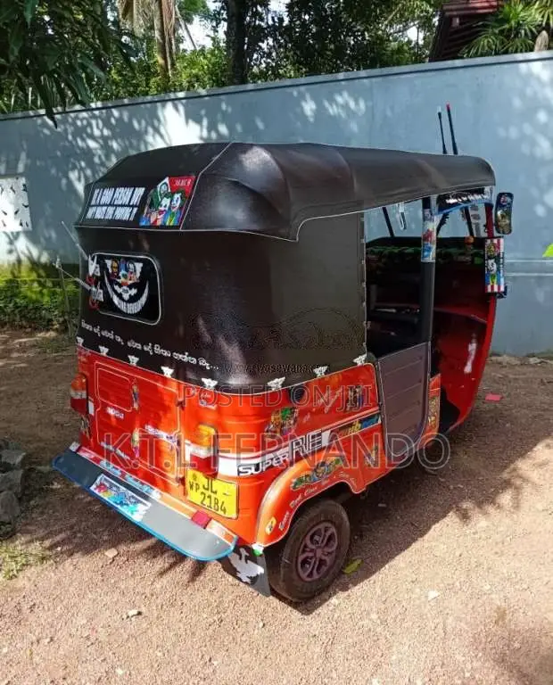 Bajaj 2 Stroke 2004 Three Wheel (Used)