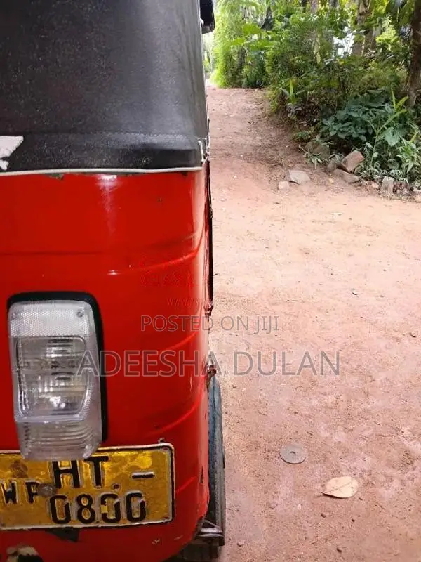 Bajaj RE 2 Stroke 2004 Three Wheel (Used)