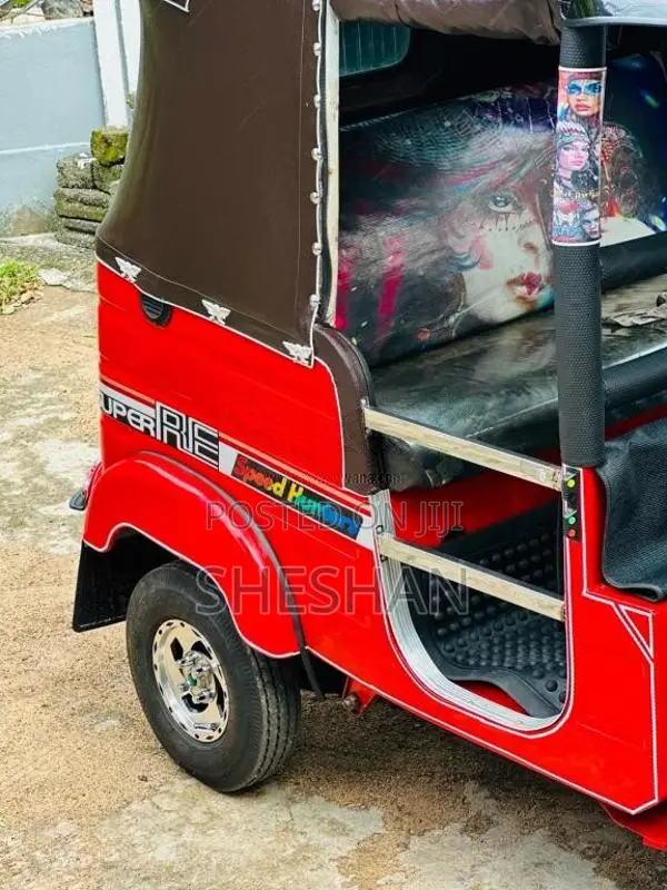 Bajaj 2 Stroke 2006 Three Wheel (Used)