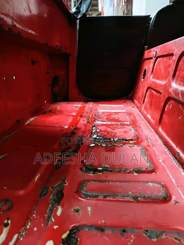 Bajaj RE 2 Stroke 2004 Three Wheel (Used)