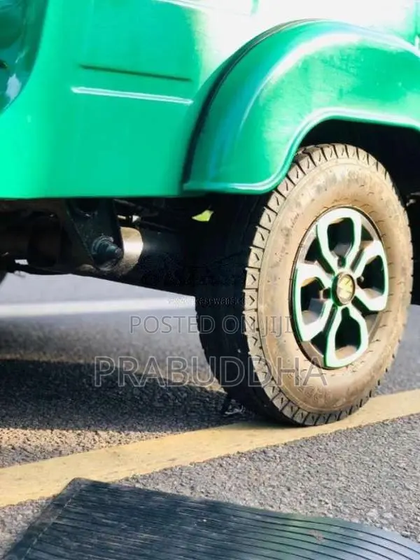 Bajaj RE 205 2015 Three Wheel (Used)