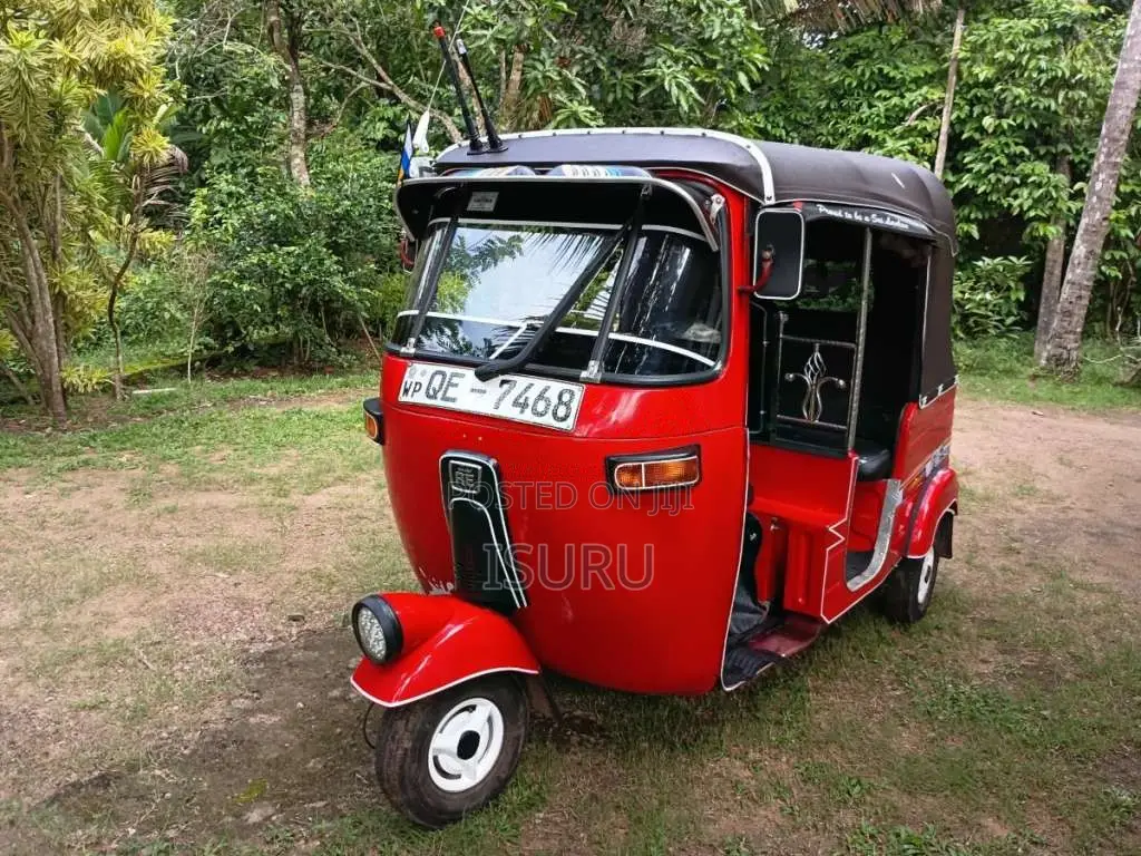 Bajaj 2 Stroke 2006 Three Wheel (Used)