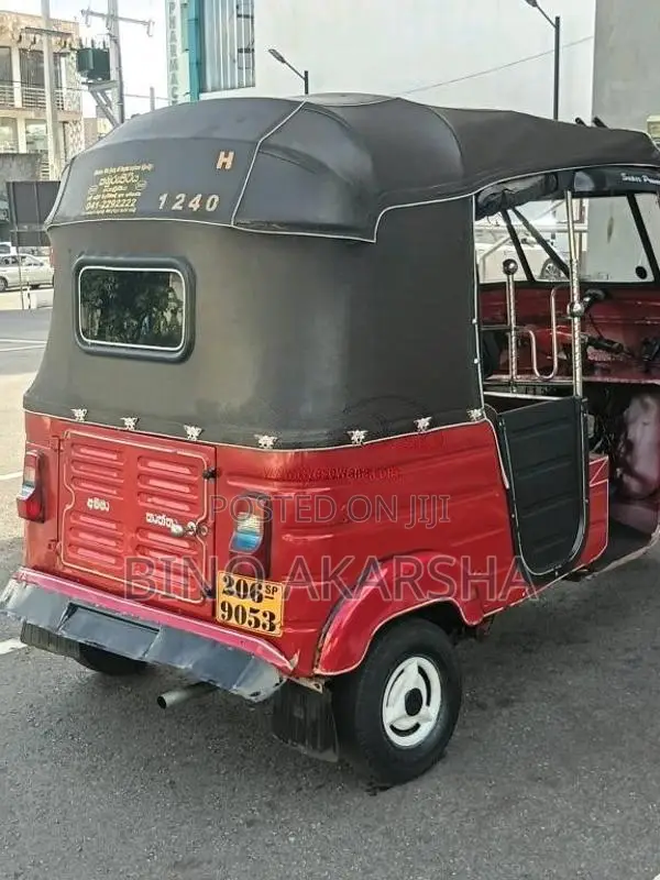 Bajaj RE 1999 Three Wheel (Used)