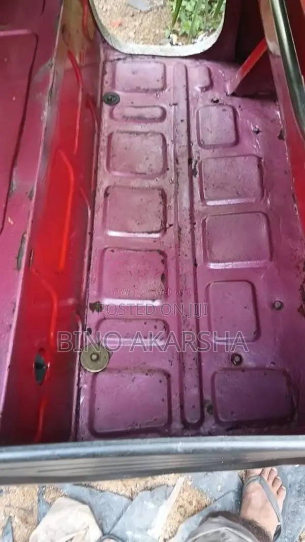 Bajaj RE 1999 Three Wheel (Used)