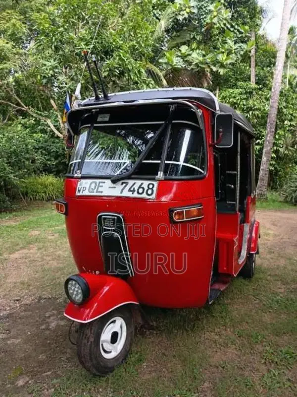 Bajaj 2 Stroke 2006 Three Wheel (Used)