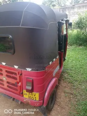 Bajaj 4 stroke 2015 Three Wheel (Used)