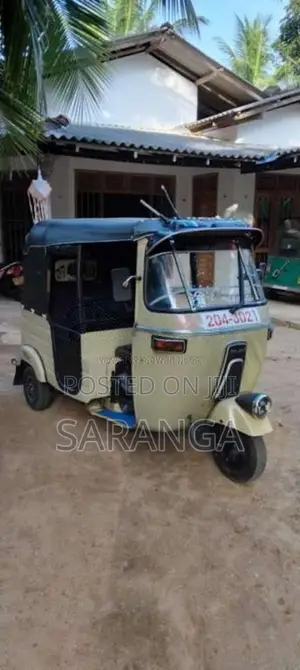 Bajaj RE 2 Stroke 1999 Three Wheel (Used)