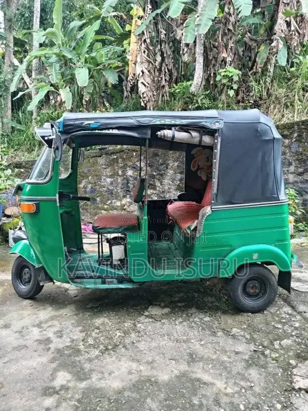 Bajaj RE 2 Stroke 2003 Three Wheel (Used)