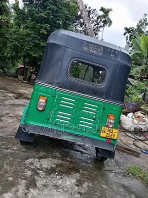 Bajaj RE 2 Stroke 2003 Three Wheel (Used)
