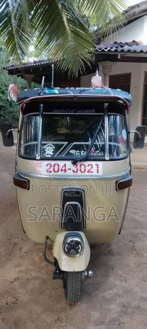 Bajaj RE 2 Stroke 1999 Three Wheel (Used)