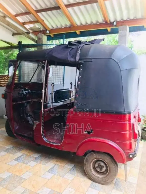 Bajaj RE 2 Stroke 2002 Three Wheel (Used)