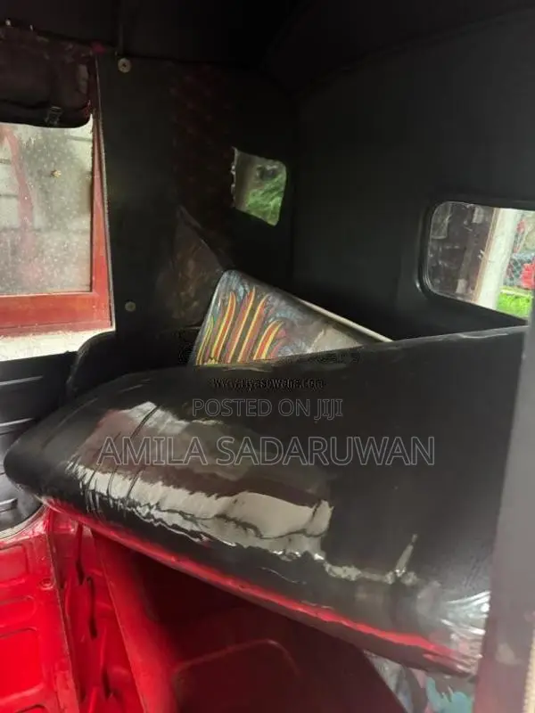 Bajaj RE 205 2013 Three Wheel (Used)