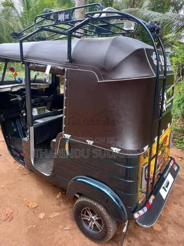 Bajaj RE 2 Stroke 2010 Three Wheel (Used)