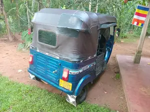Bajaj RE 2 Stroke 2000 Three Wheel (Used)