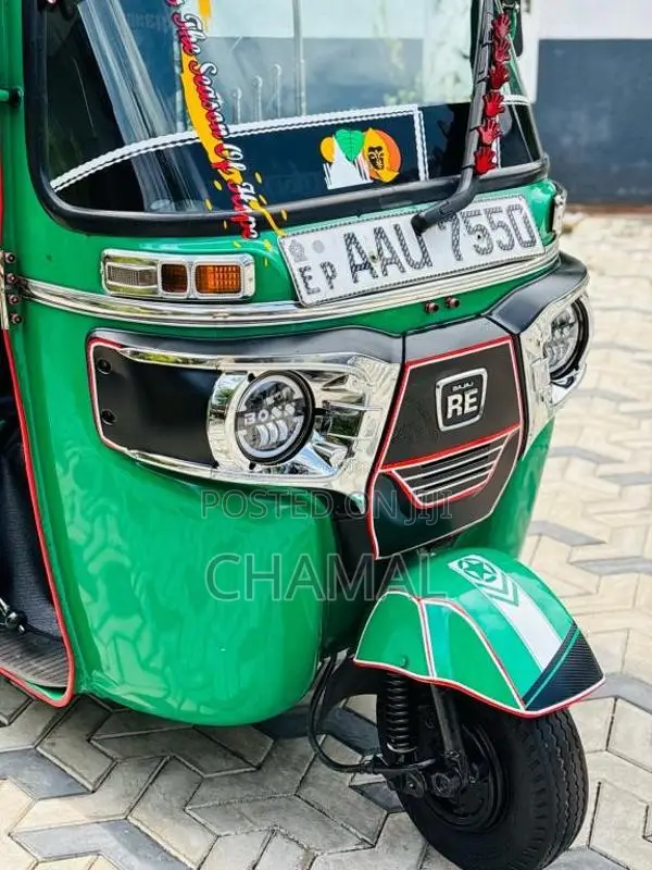 Bajaj 4 stroke 2014 Three Wheel (Used)