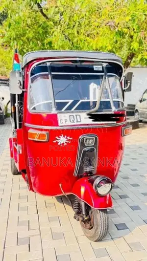 Bajaj RE 2005 Three Wheel (Used)
