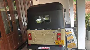 Bajaj 4 stroke 2010 Three Wheel (Used)