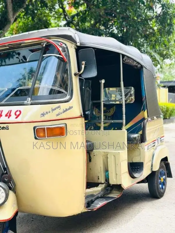 Bajaj 2 Stroke 1999 Three Wheel (Used)