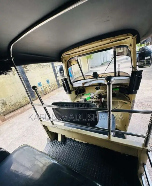 Bajaj 2 Stroke 1999 Three Wheel (Used)