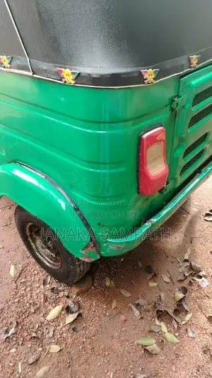 Bajaj 2 stroke 2006 Three Wheel (Used)