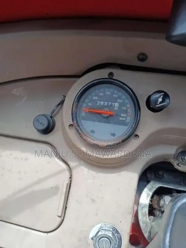 Bajaj RE 205 2015 Three Wheel (Used)