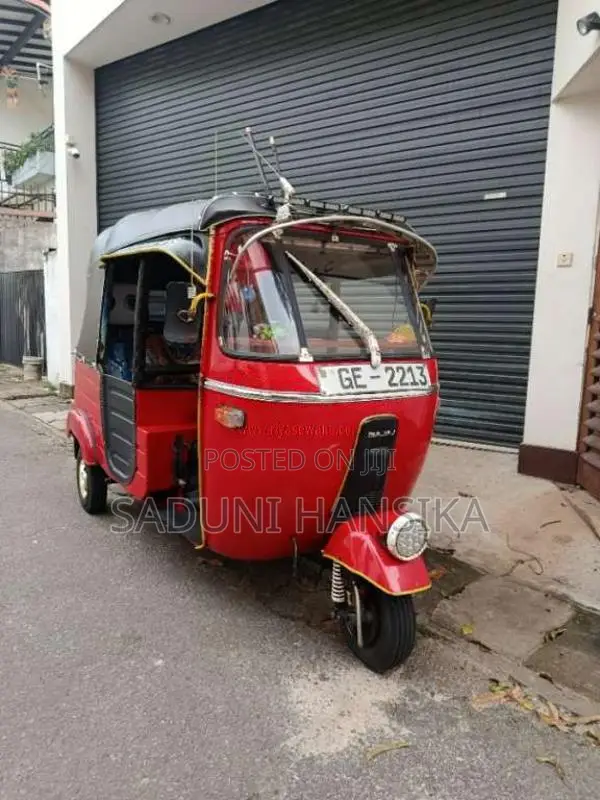 Bajaj 2 Stroke 2001 Three Wheel (Used)