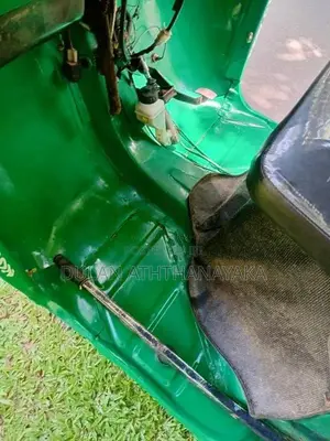 Bajaj RE 2 Stroke 2002 Three Wheel (Used)