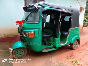 Bajaj RE 205 2012 Three Wheel (Used)