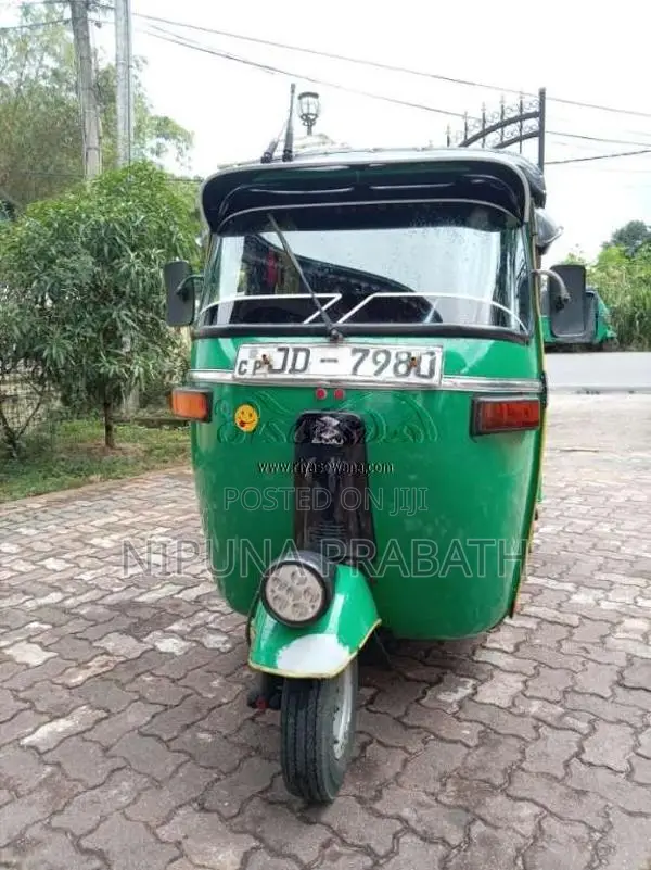 Bajaj 2 Stroke 2004 Three Wheel (Used)