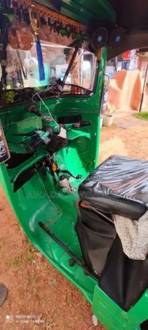 Bajaj 2 Stroke 1998 Three Wheel (Used)