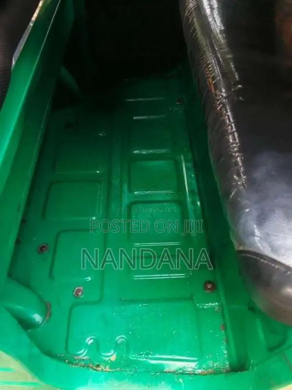 Bajaj 4 Stroke 2013 Three Wheel (Used)