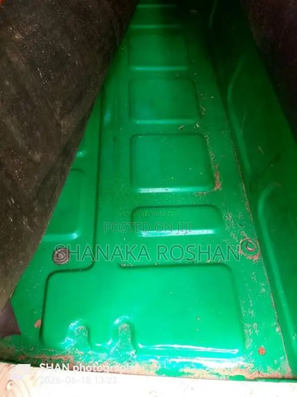 Bajaj RE 205 2012 Three Wheel (Used)