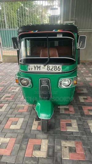 Bajaj RE 4 Stroke 2011 Three Wheel (Used)