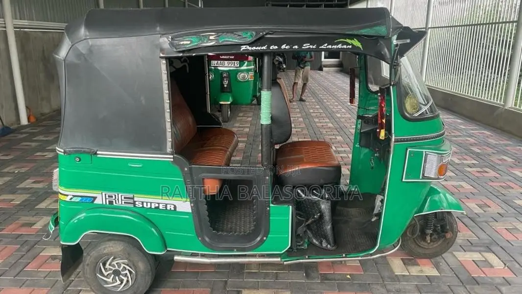 Bajaj RE 4 Stroke 2011 Three Wheel (Used)