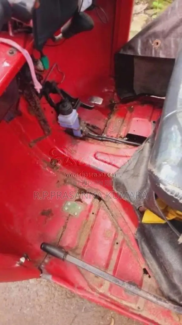 Bajaj 2 Stroke 2003 Three Wheel (Used)