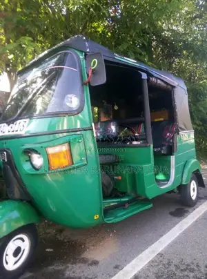 Bajaj 4 stroke 2013 Three Wheel (Used)